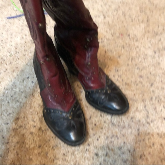 Beautiful boots - Picture 6 of 10